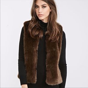 Forever 21 Classic Faux Fur Vest in Dark Brown